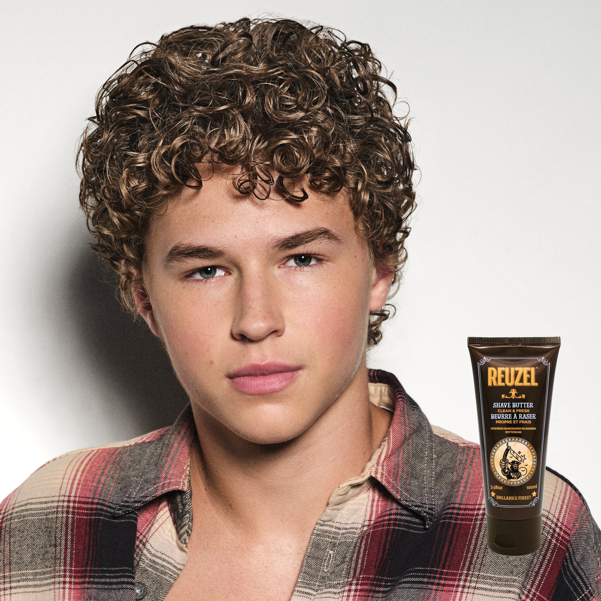Reuzel Clean and Fresh Shave Butter in a jar, smooth beard grooming product with fresh scent and rich texture.